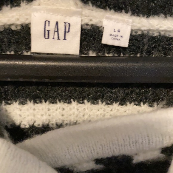 Gap Stripe Sweater - Picture 3 of 6